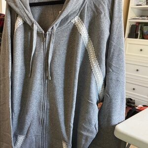 Torrid gray lace trimmed hoodie NWT never worn.  So cute!! 6 x